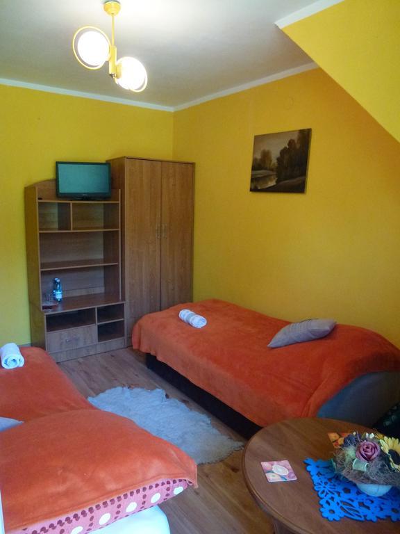 Pokoje Goscinne Vida Krynica Zdroj Phòng bức ảnh