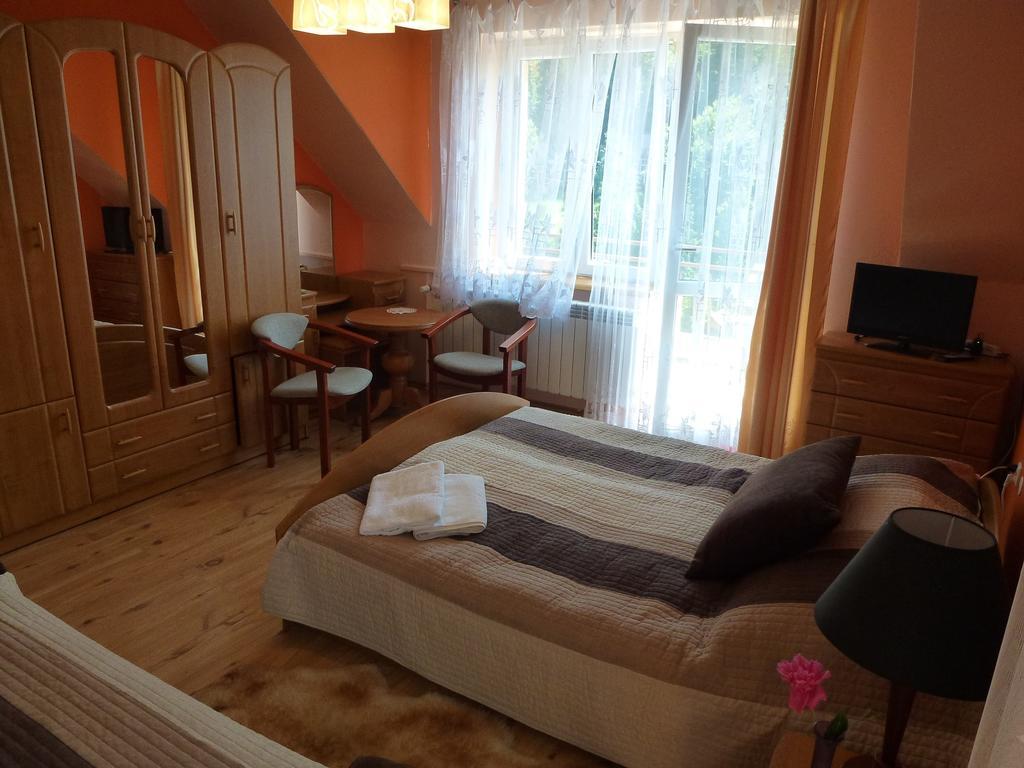 Pokoje Goscinne Vida Krynica Zdroj Phòng bức ảnh